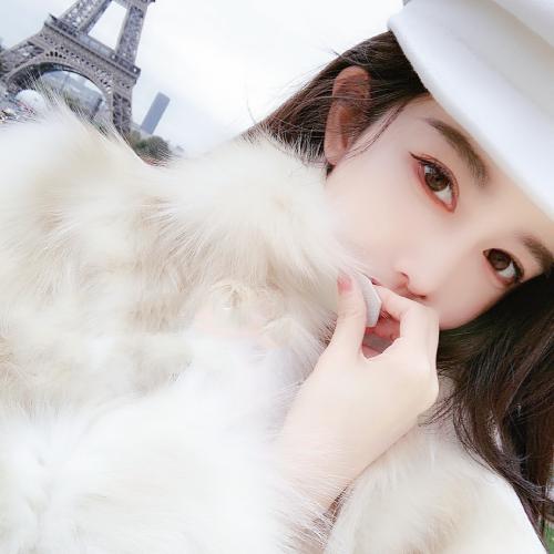 俄罗斯金角湾上空海雕自由翱翔 准备度过寒冷冬季