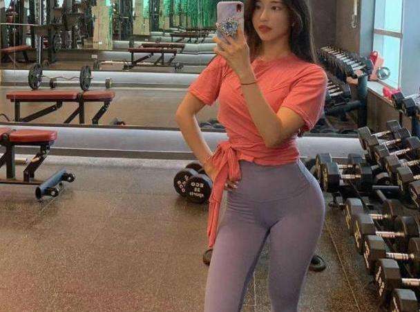 避险情绪叠加降息预期，短期金价或偏强运行