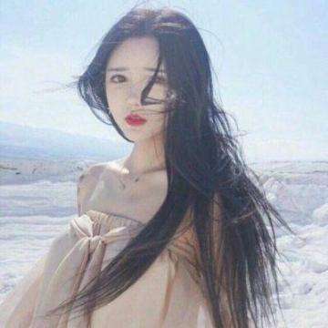 去了日本才发现：遍地“长裙和长裤”，却时髦不压身高，太好看了