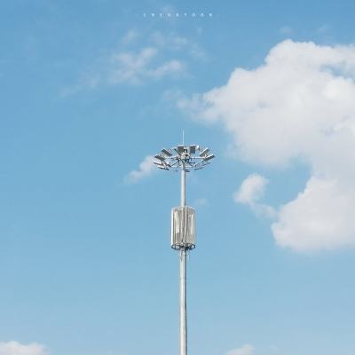 特步市值两日蒸发10亿，丁水波打造的跑鞋产业“蒙垢”