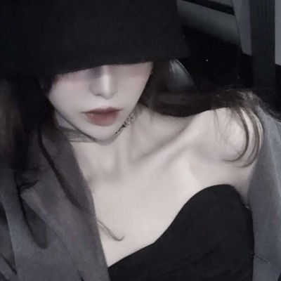 外媒：为确保马斯克继续掌舵，特斯拉批准授予其9600万股股票，价值约290亿美元