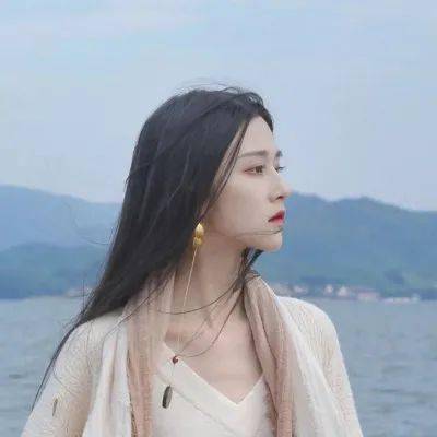 交往要审慎 社交莫随意