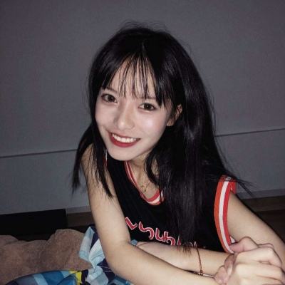 “适合早上发的，高情商文案和美图”